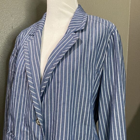 Caslon Blazer Light Weight Jacket Blue White Striped Two Button - Picture 2 of 12